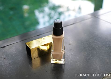 burberry ultimate glow foundation review|burberry fresh glow fluid base.